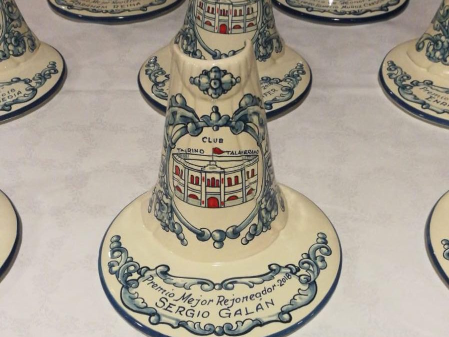 Premio al mejor rejoneador, por el Club Taurino Talaverano